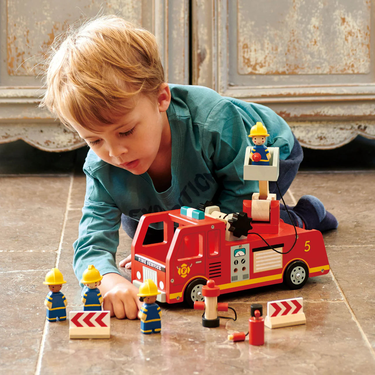 Wooden Fire Engine Rescue Set - Tender Leaf Toys | Wooden Toy NZ