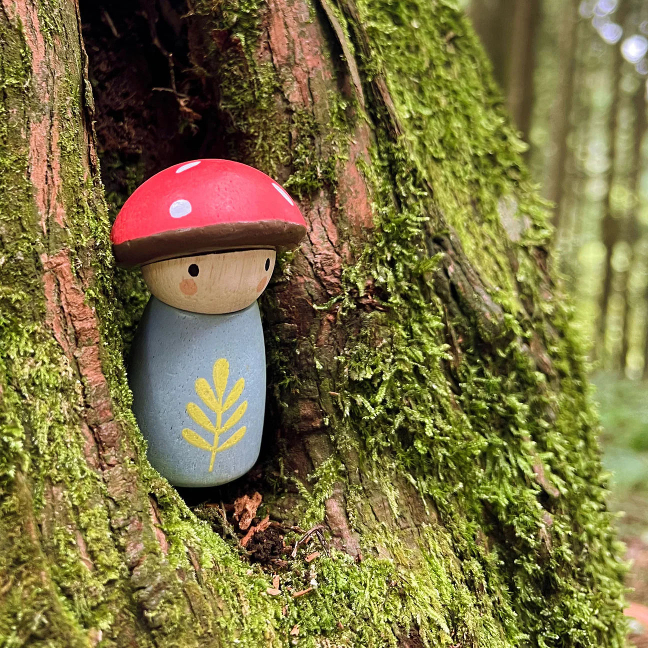 Timber Taxi Log Car - Tender Leaf Toys | Wooden Toy NZ