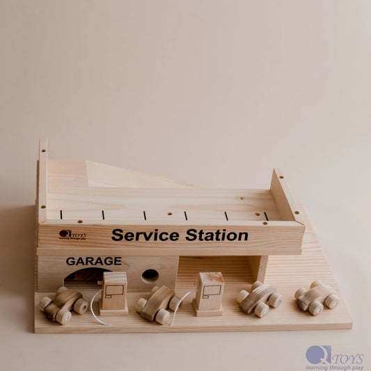 Wooden Service Station with Cars - QToys | Wooden Toy NZ